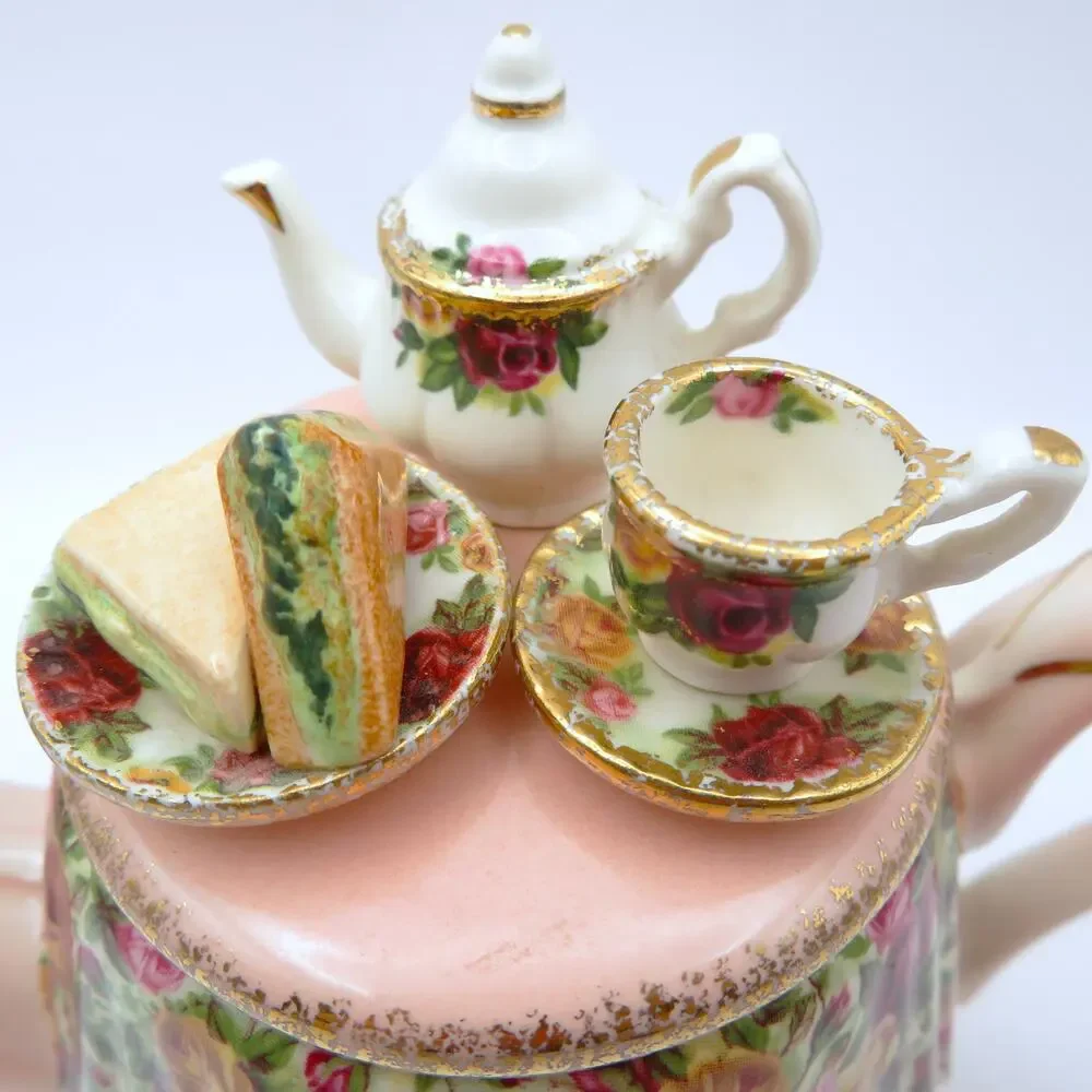 Royal Albert Old Country Roses Chintz Collection Mini Tea Table Teapot 1996